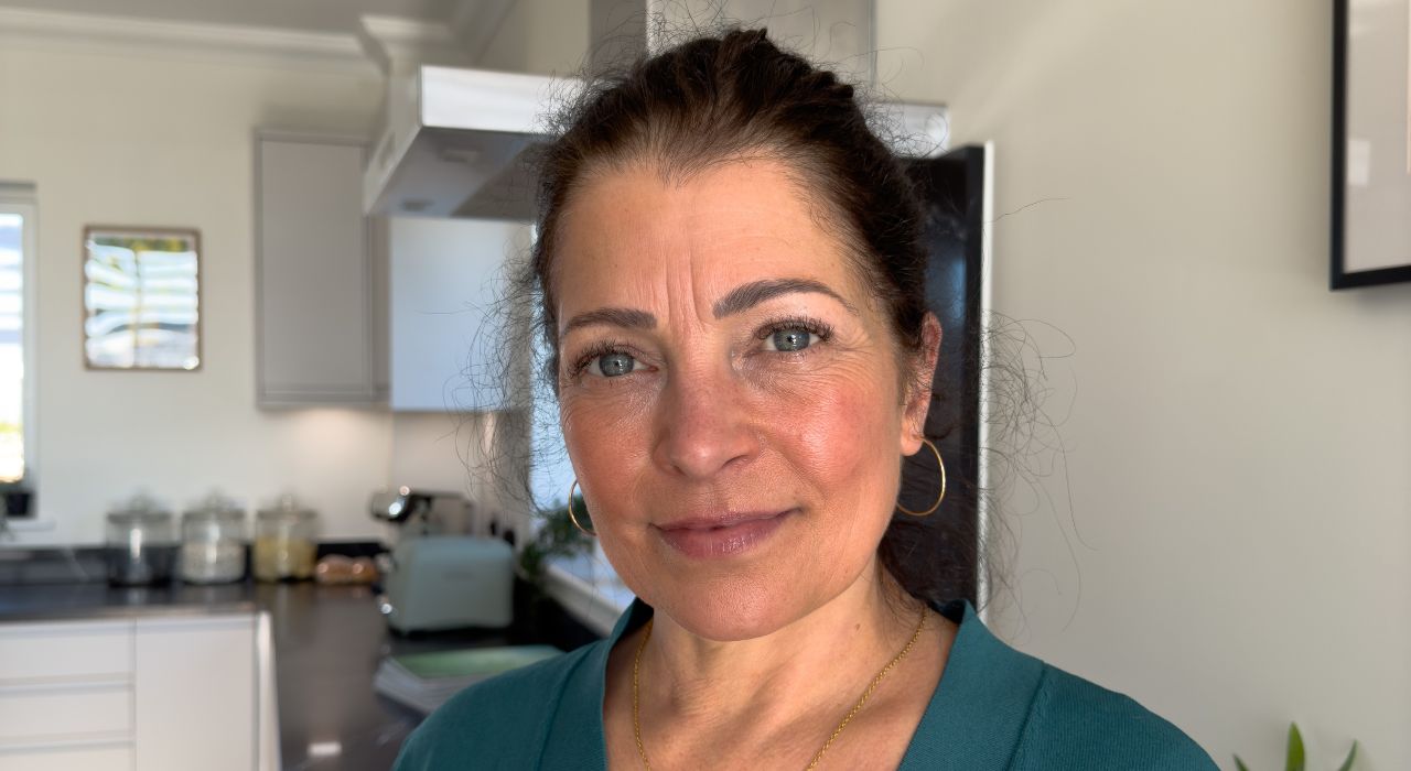 Lisa: Sales advisor for new retired community Burnham Waters