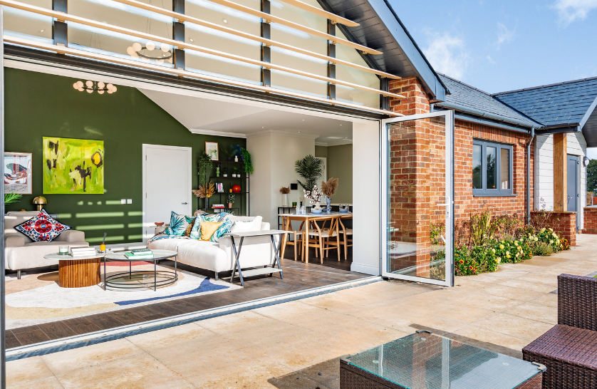 Burnham Times  Luxury Retirement Community News July 2026_outdoor_living_space